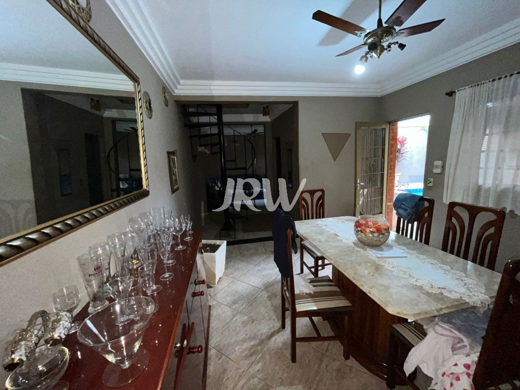 Casa, 5 quartos, 250 m² - Foto 22