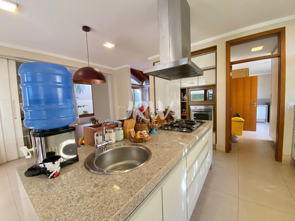 Casa de Condomínio à venda com 3 quartos, 531m² - Foto 17