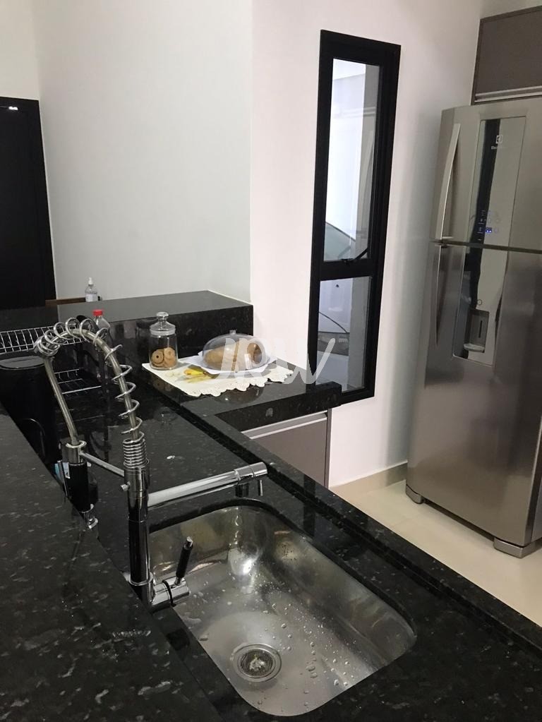 Casa de Condomínio à venda com 3 quartos, 200m² - Foto 6