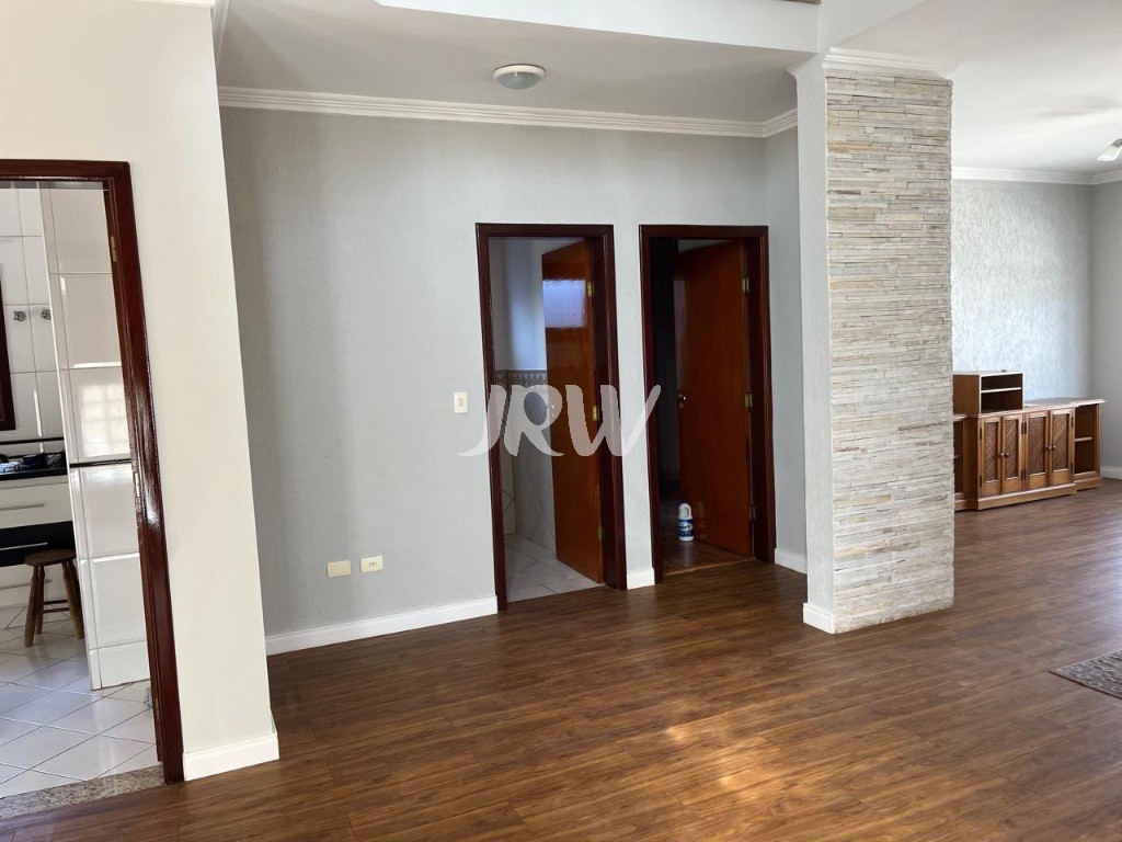 Casa, 4 quartos, 294 m² - Foto 2