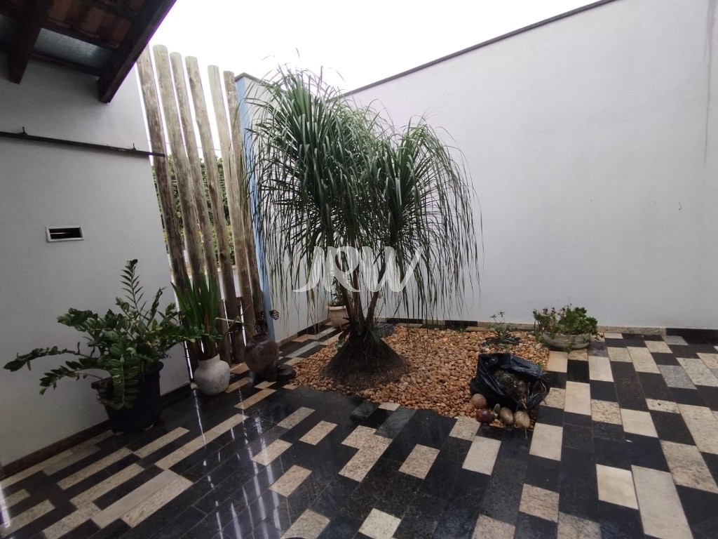 Casa, 3 quartos, 250 m² - Foto 2