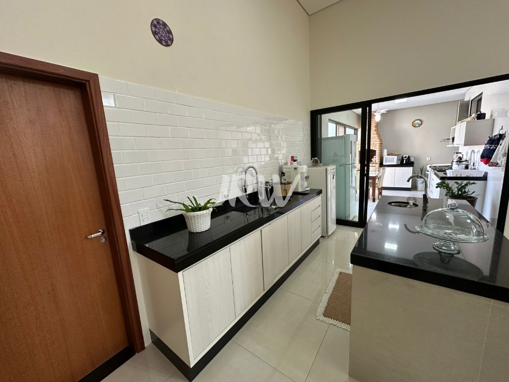 Casa de Condomínio à venda com 3 quartos, 306m² - Foto 12