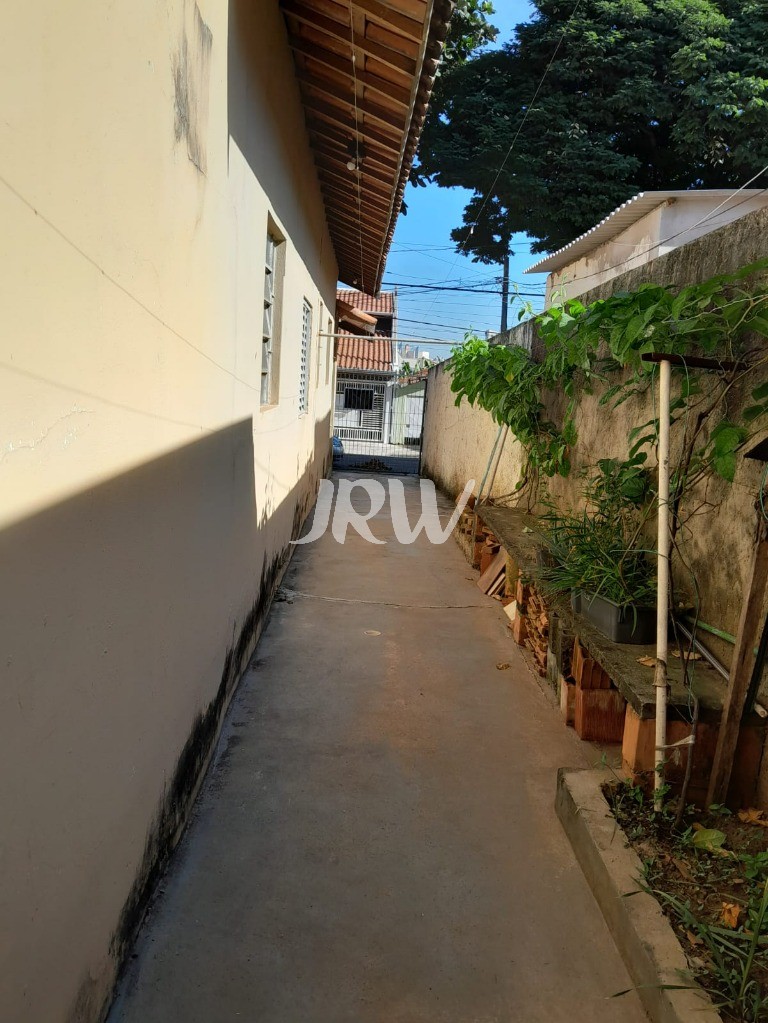 Prédio Inteiro à venda com 5 quartos, 250m² - Foto 2