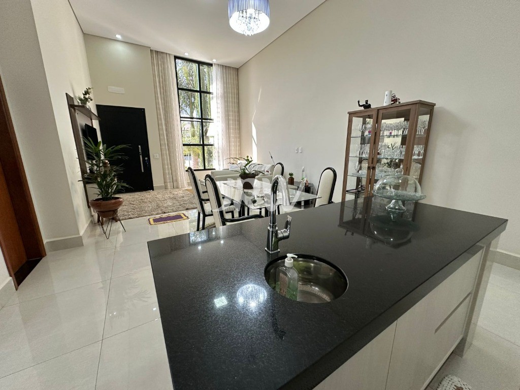 Casa de Condomínio à venda com 3 quartos, 306m² - Foto 13