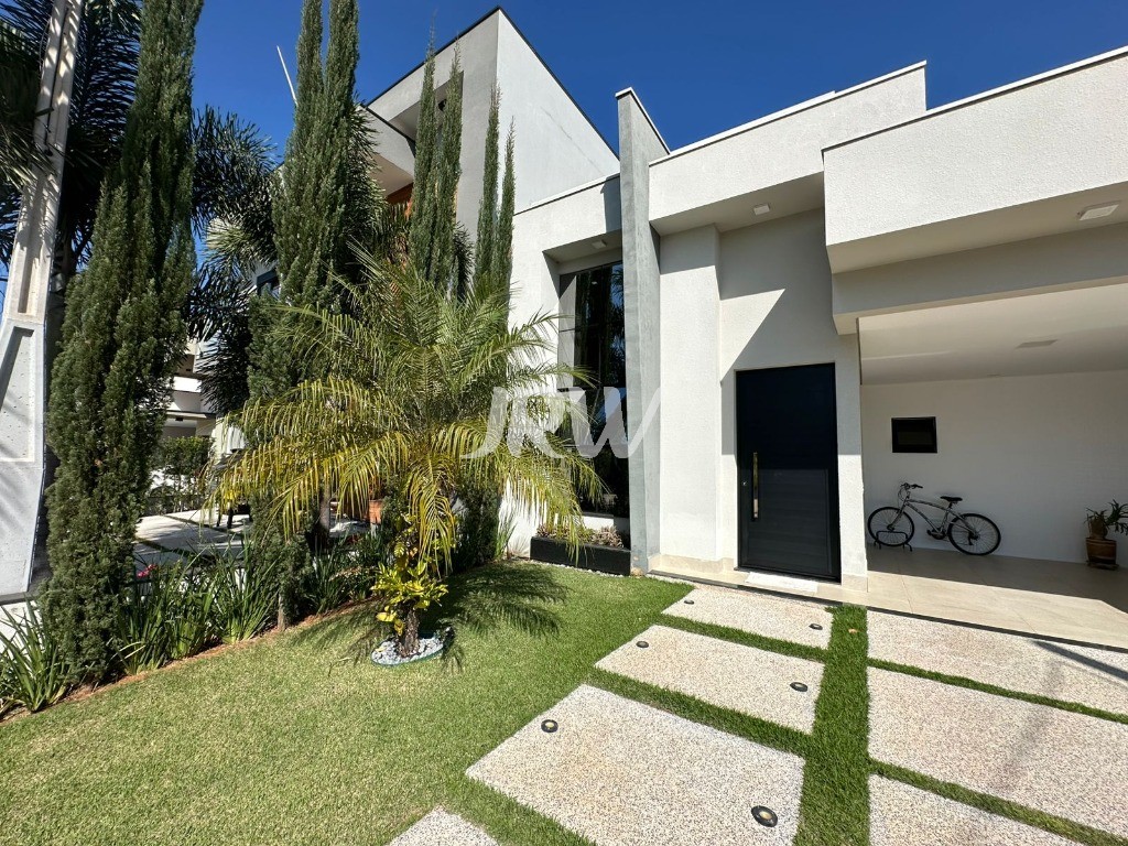 Casa de Condomínio à venda com 3 quartos, 306m² - Foto 4