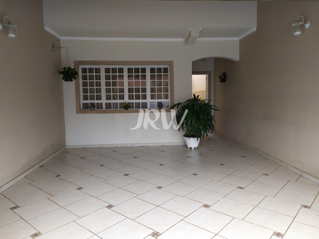 Casa à venda com 3 quartos, 125m² - Foto 1