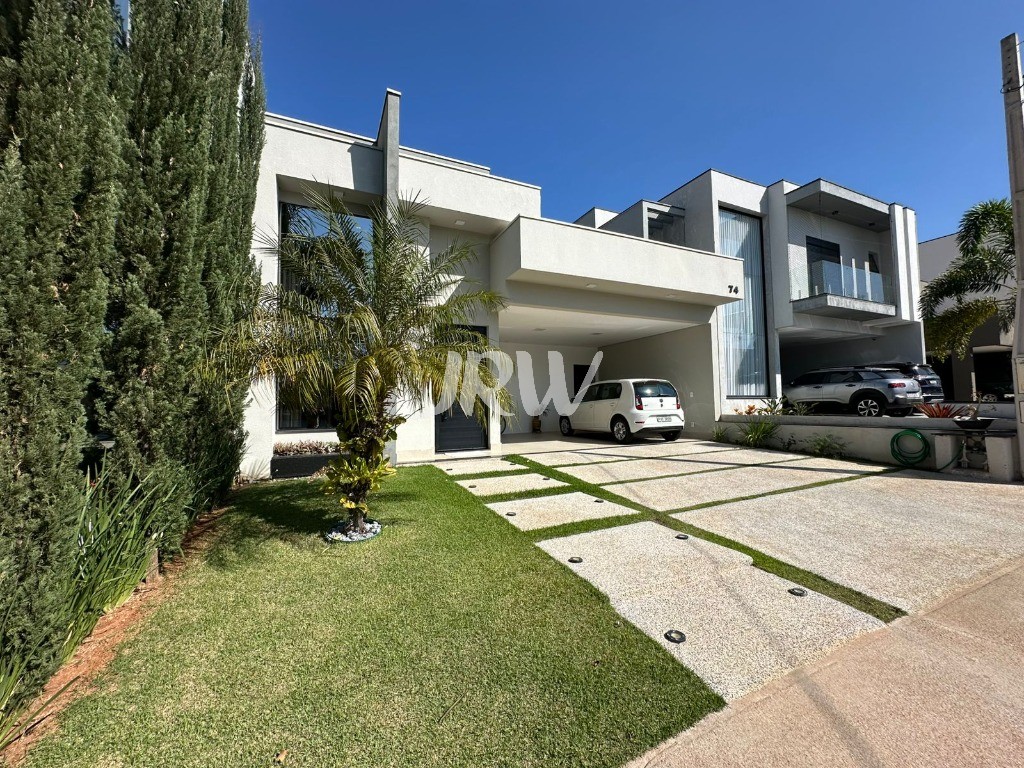 Casa de Condomínio à venda com 3 quartos, 306m² - Foto 1