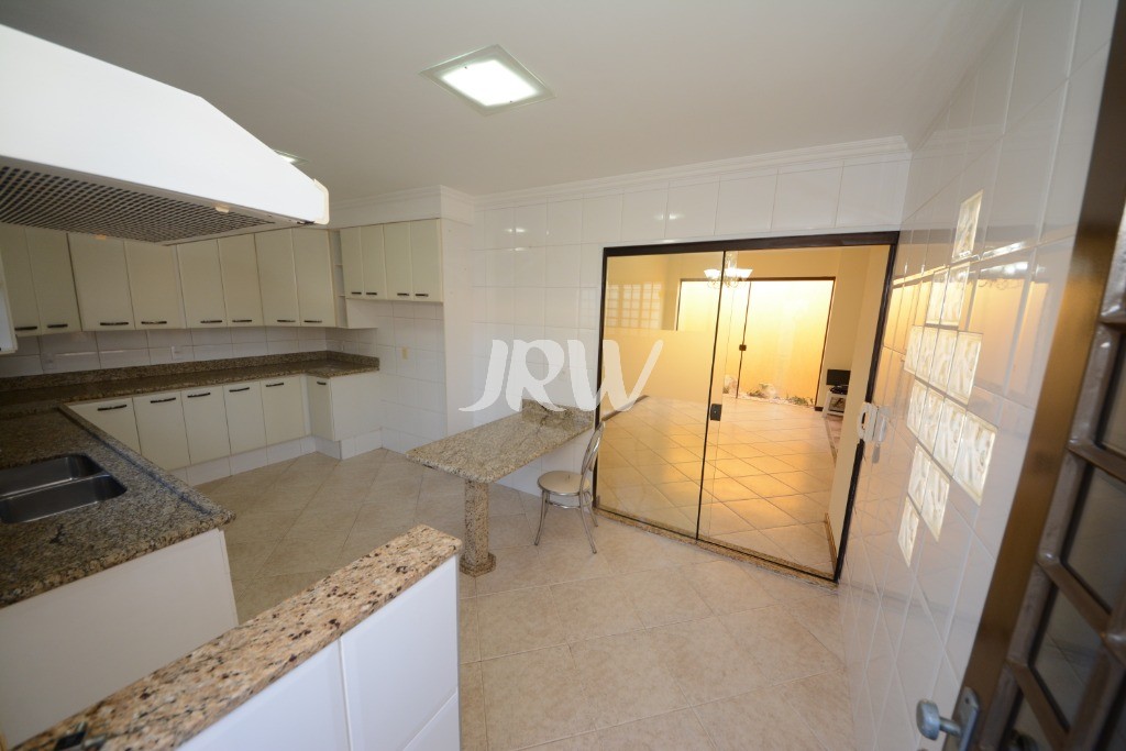 Casa, 3 quartos, 277 m² - Foto 16