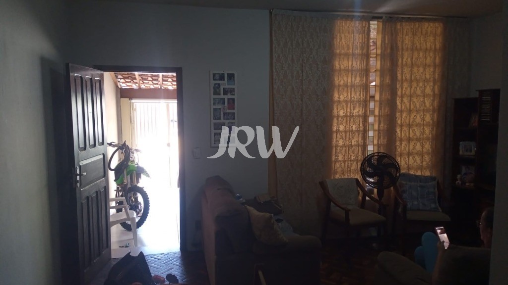 Prédio Inteiro à venda com 2 quartos, 140m² - Foto 2