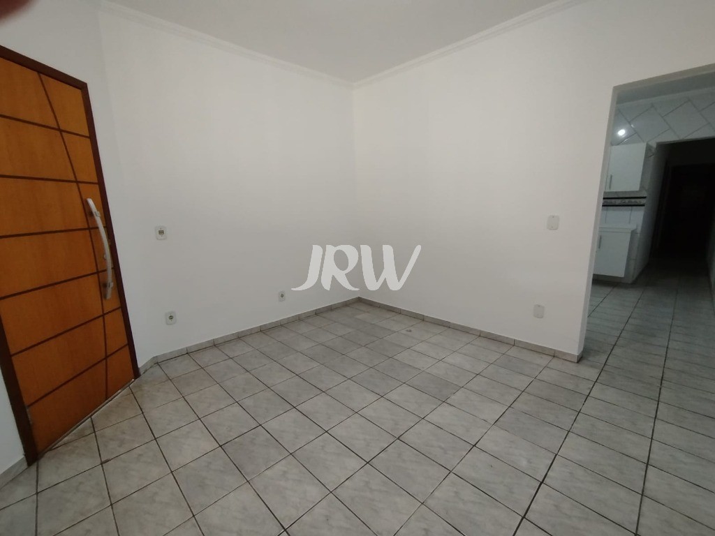 Casa à venda com 3 quartos, 125m² - Foto 1