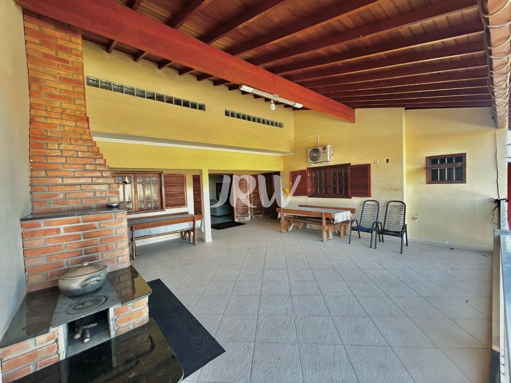 Prédio Inteiro à venda com 3 quartos, 300m² - Foto 3