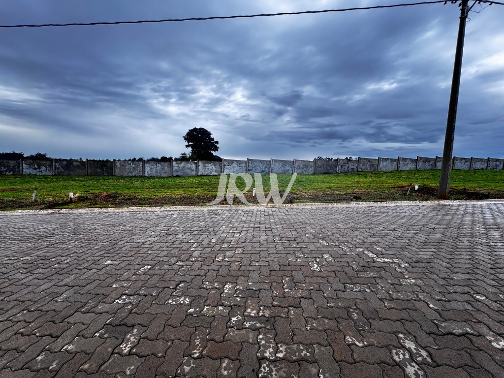Terreno à venda, 201m² - Foto 1
