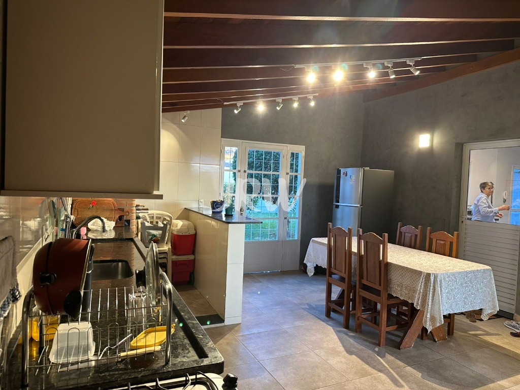 Sobrado, 3 quartos, 330 m² - Foto 6