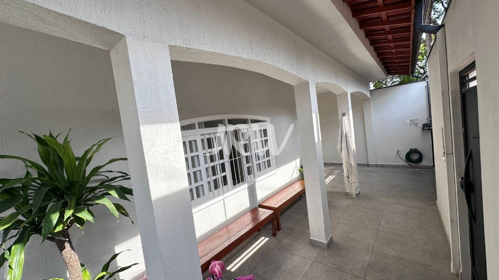 Casa, 3 quartos, 200 m² - Foto 2