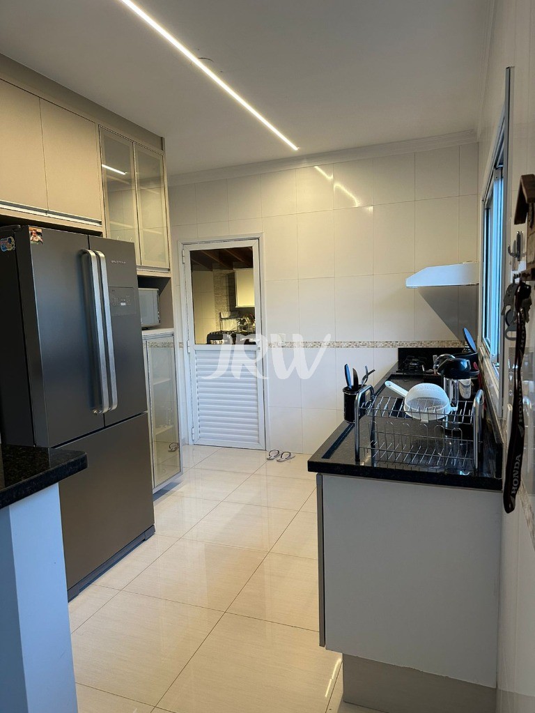 Sobrado, 3 quartos, 330 m² - Foto 4