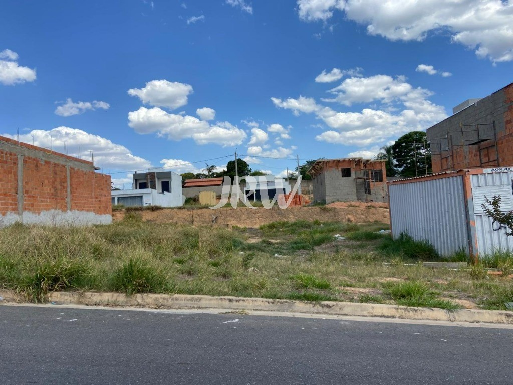 Loteamento e Condomínio - Foto 1