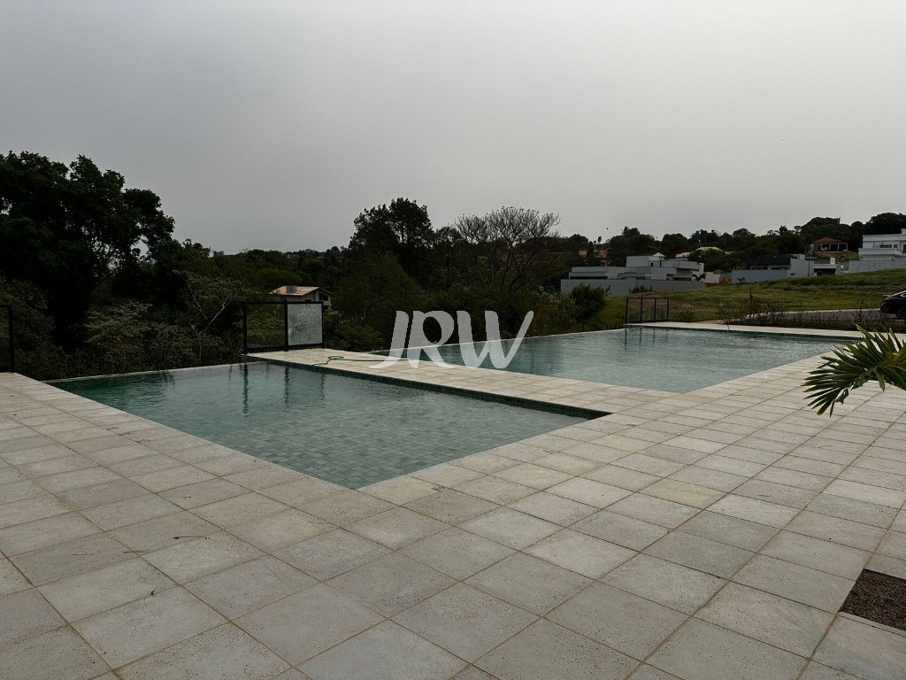 Casa, 3 quartos, 219 m² - Foto 1