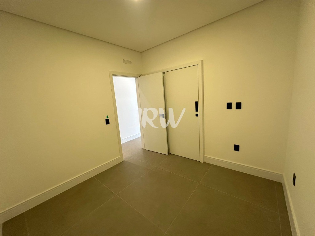 Casa, 3 quartos, 250 m² - Foto 23
