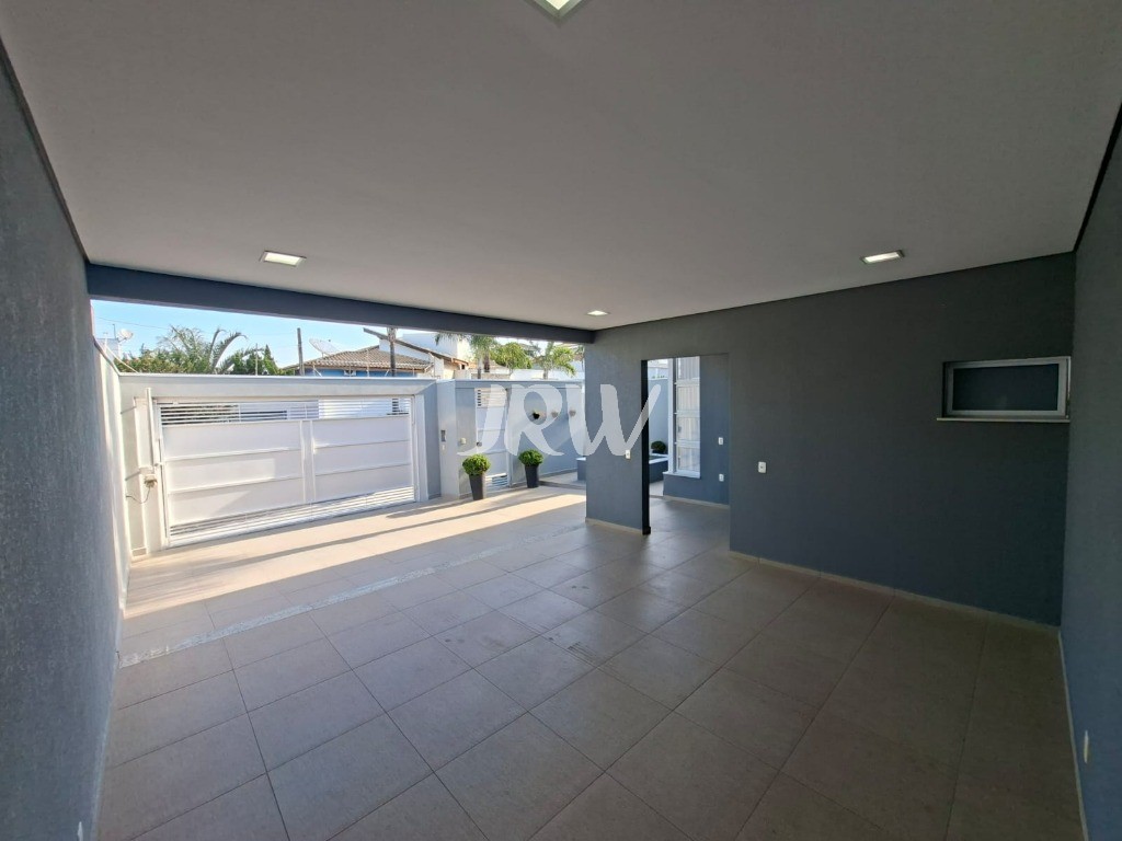 Casa, 3 quartos, 360 m² - Foto 1