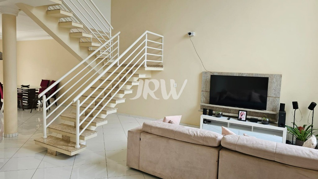 Casa, 3 quartos, 360 m² - Foto 3