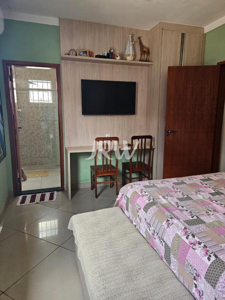 Casa, 4 quartos, 240 m² - Foto 5