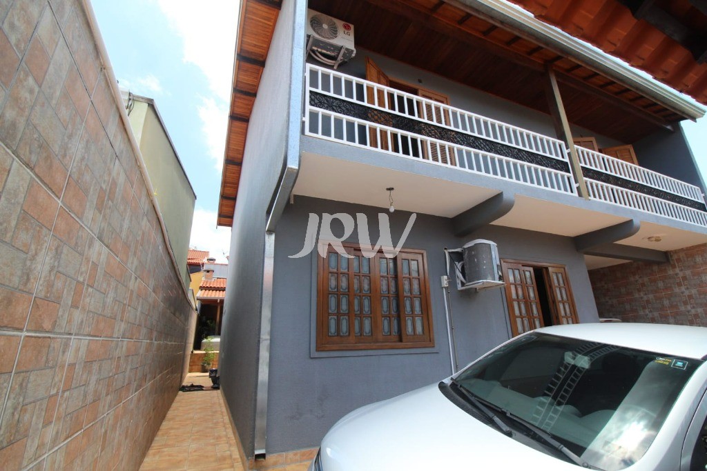 Casa, 3 quartos, 250 m² - Foto 1