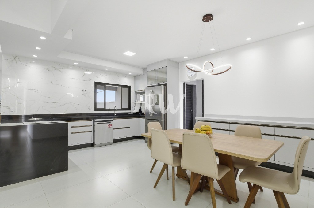 Casa, 3 quartos, 223 m² - Foto 8