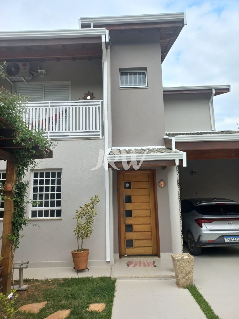 Casa, 3 quartos, 261 m² - Foto 1
