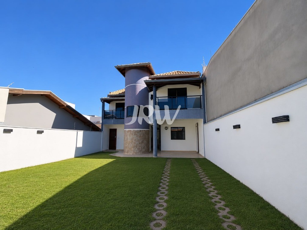 Casa, 3 quartos, 250 m² - Foto 1