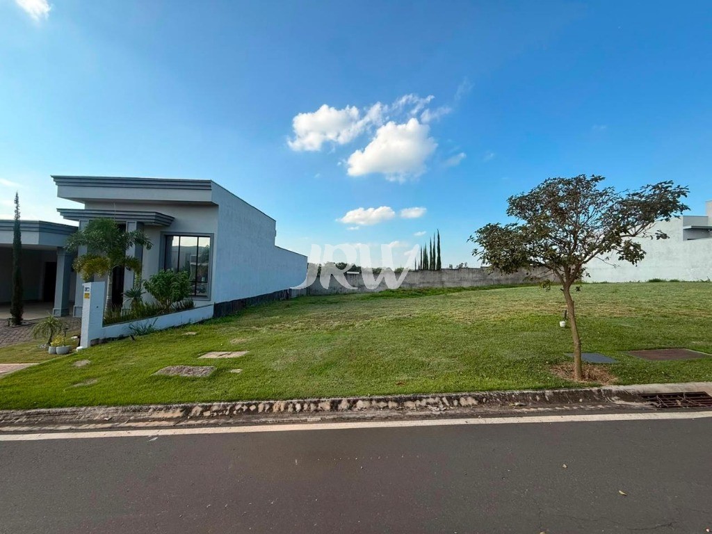Terreno, 300 m² - Foto 1