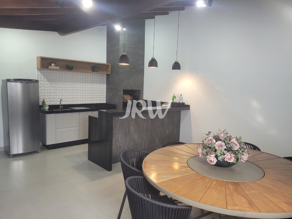 Casa, 2 quartos, 140 m² - Foto 1