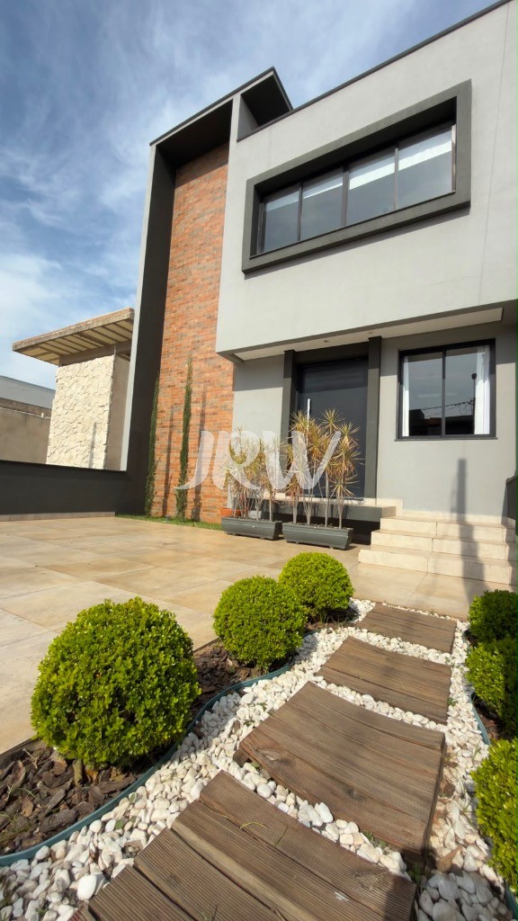 Casa, 3 quartos, 129 m² - Foto 1