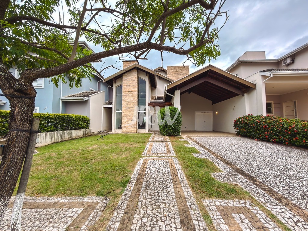 Casa, 3 quartos, 267 m² - Foto 1