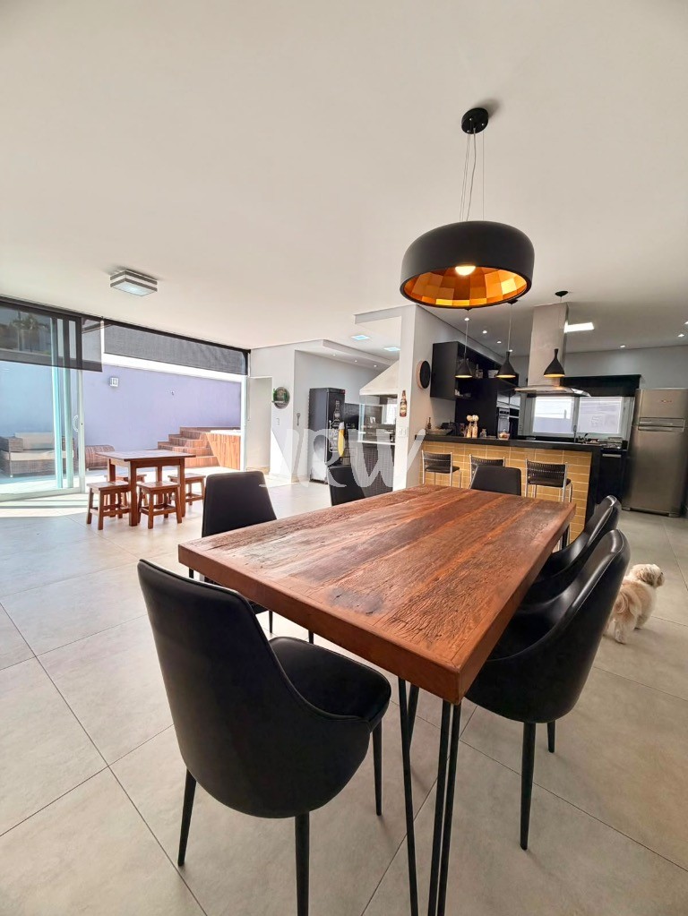 Casa, 3 quartos, 258 m² - Foto 7