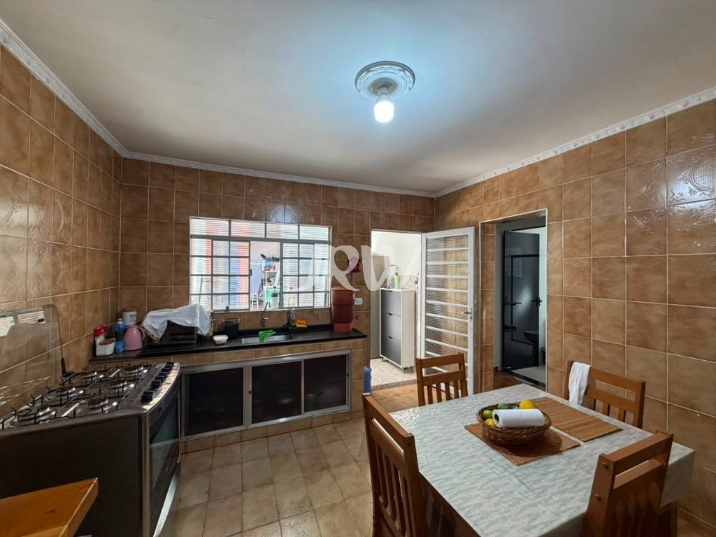Casa, 3 quartos, 250 m² - Foto 6