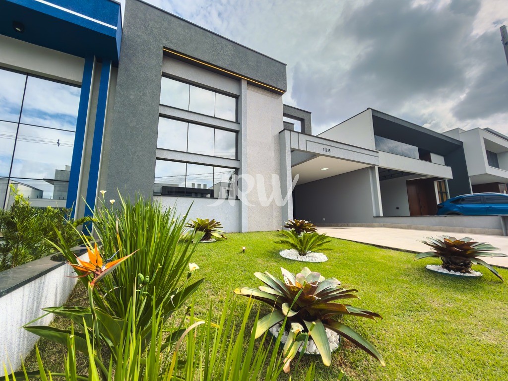 Casa, 3 quartos, 196 m² - Foto 1