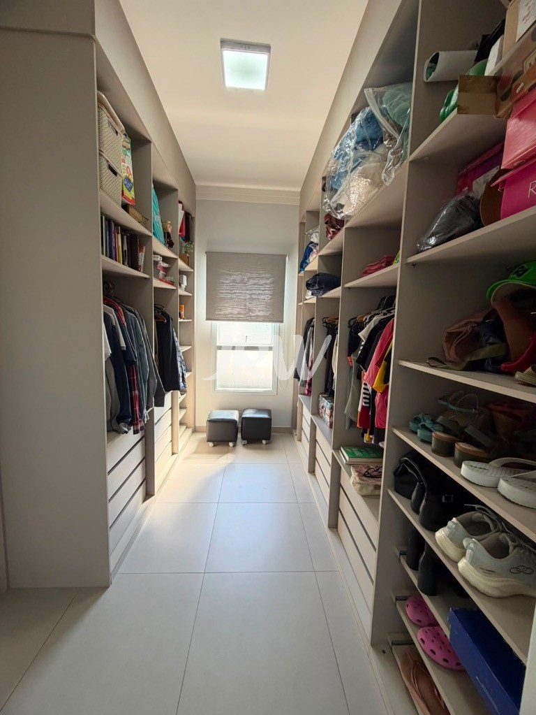 Casa, 3 quartos, 258 m² - Foto 35