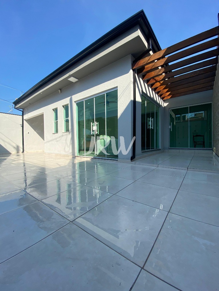 Casa, 3 quartos, 250 m² - Foto 1