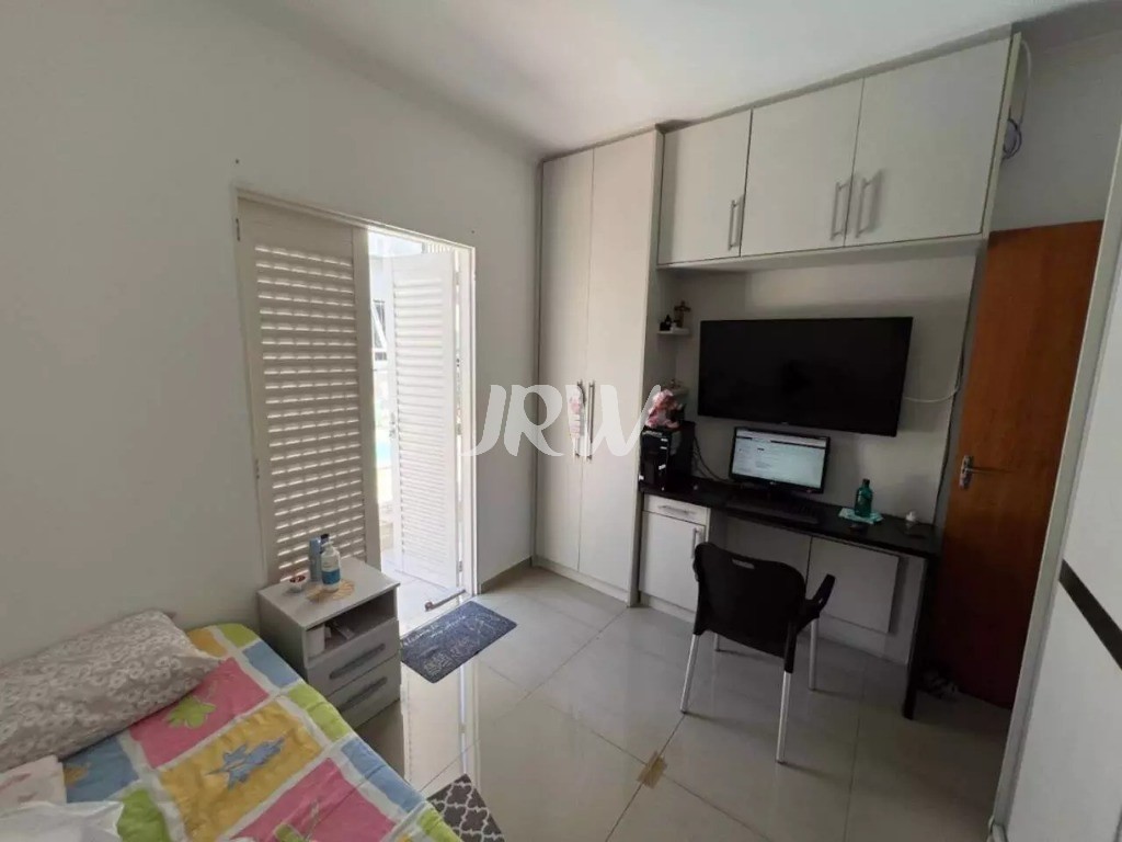Casa, 3 quartos, 250 m² - Foto 9