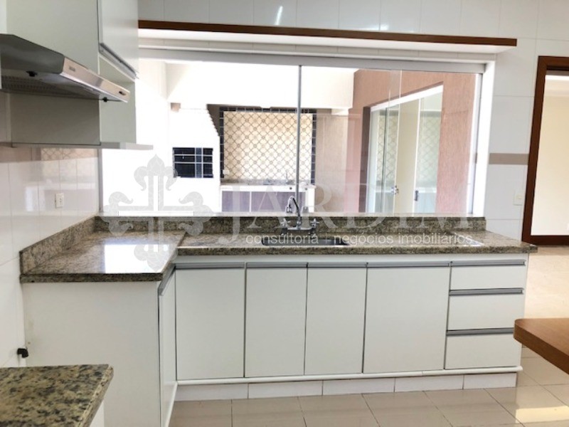 Casa de Condomínio para alugar com 4 quartos, 300m² - Foto 22