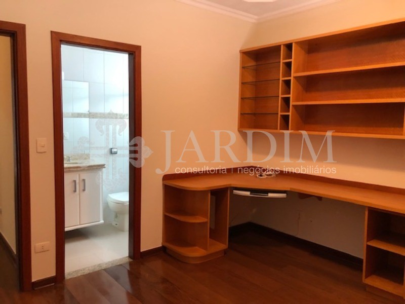 Casa de Condomínio para alugar com 4 quartos, 300m² - Foto 40