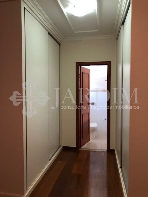 Casa de Condomínio para alugar com 4 quartos, 300m² - Foto 55