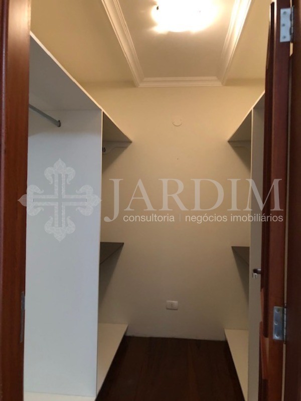 Casa de Condomínio para alugar com 4 quartos, 300m² - Foto 81