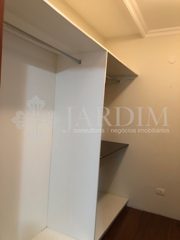 Casa de Condomínio para alugar com 4 quartos, 300m² - Foto 82