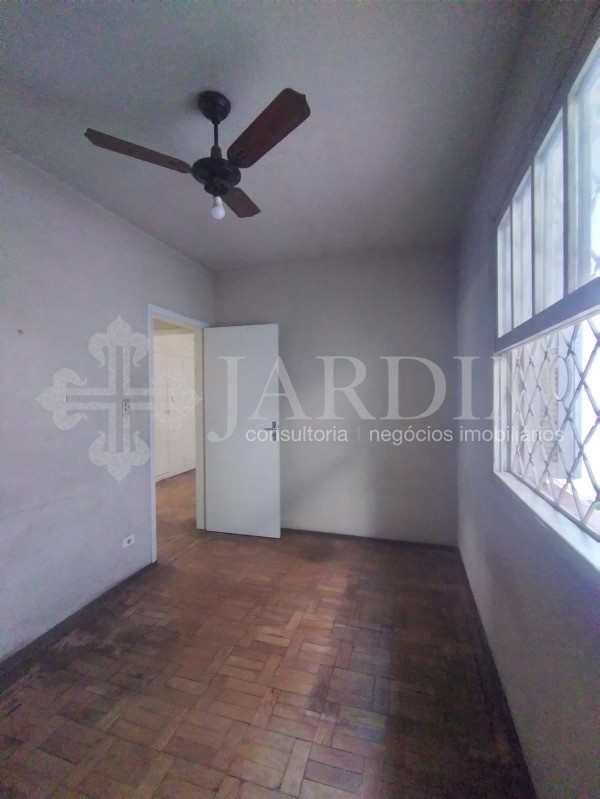 Casa para alugar com 3 quartos, 300m² - Foto 18