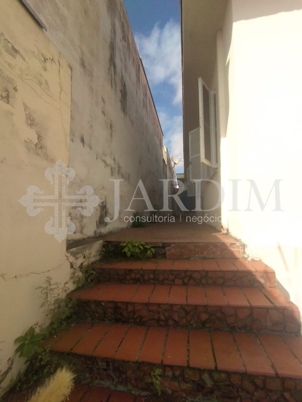 Casa para alugar com 3 quartos, 300m² - Foto 27
