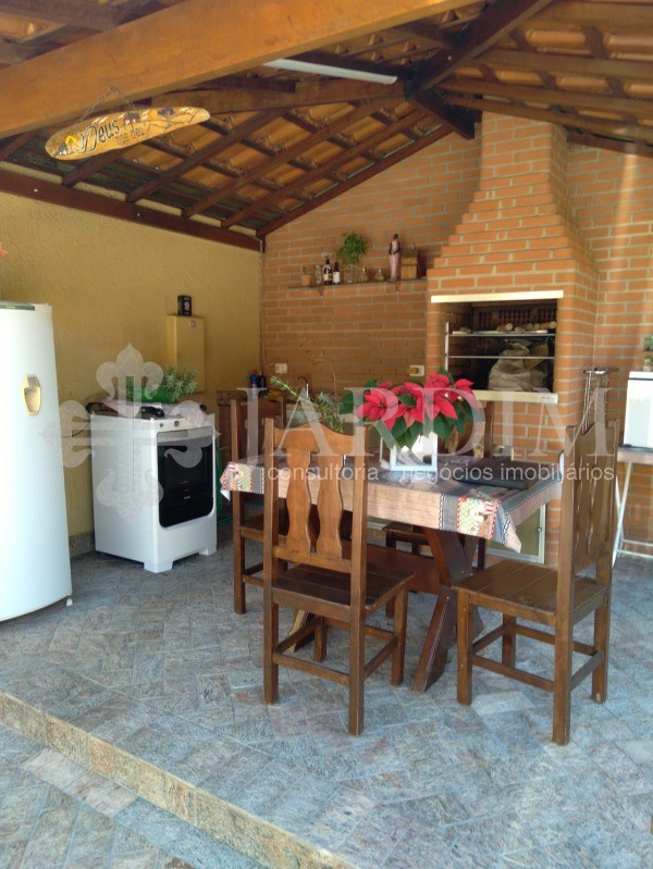 Casa à venda com 2 quartos, 250m² - Foto 13