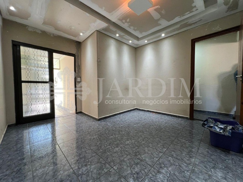 Prédio Inteiro à venda, 210m² - Foto 1