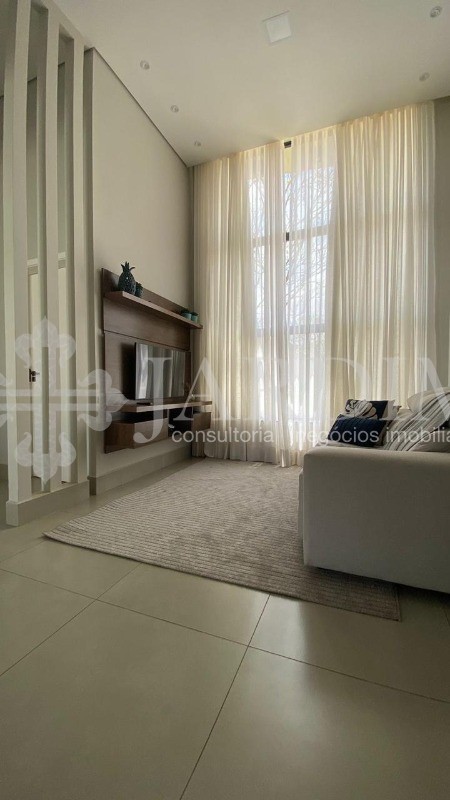Casa à venda com 3 quartos, 300m² - Foto 5