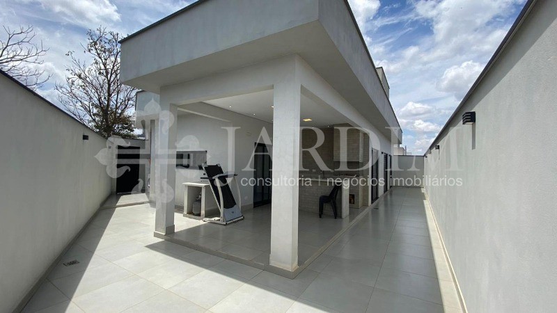 Casa à venda com 3 quartos, 300m² - Foto 26